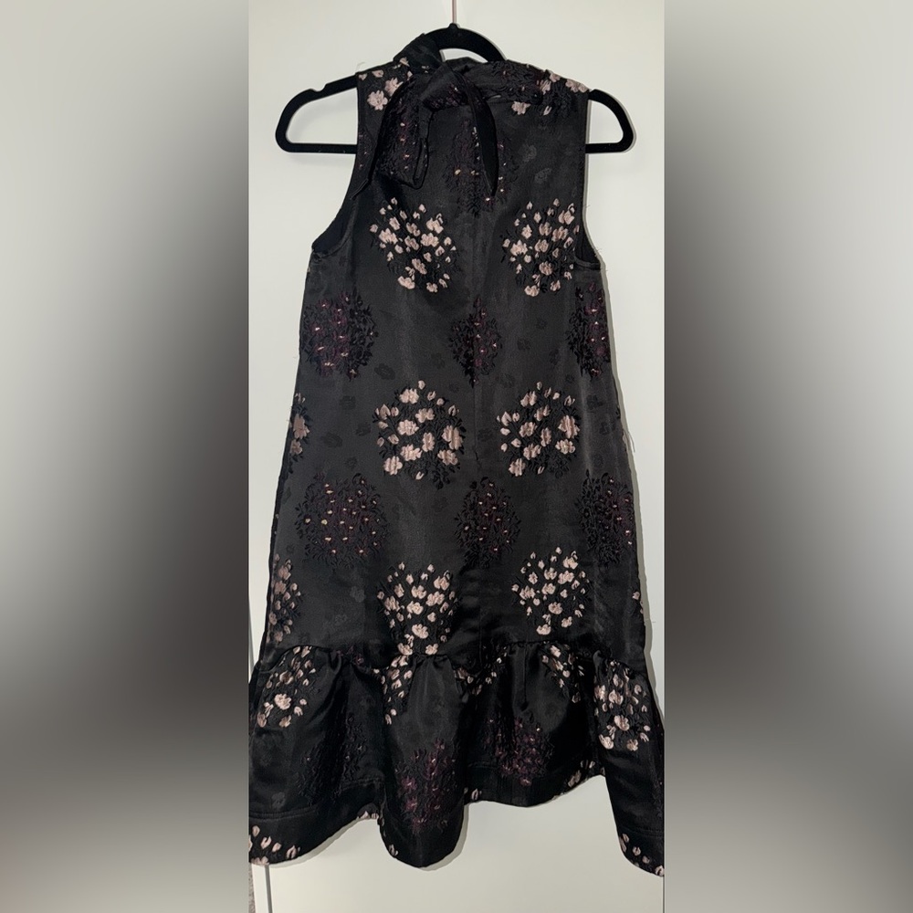 Floral Jacquard Dress - Picture 2 of 3